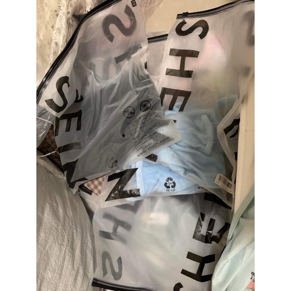 🛍พร้อมส่ง shein ยกกระสอบ!! ราคาถูกมากก !! เริ่มต้นที่ 10 ตัวได้ !! ครอป สายเดี่ยว กางเกง กระโปรง เดร