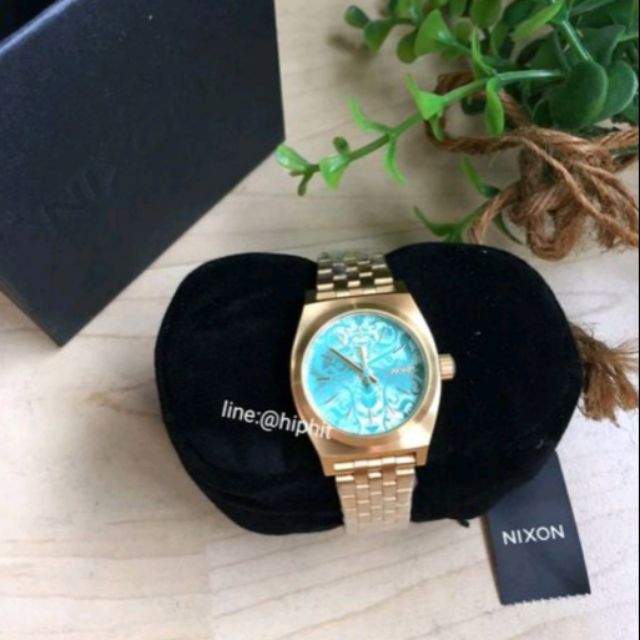 Nixon small time teller size 26 mm.