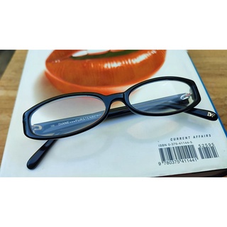 DVF  Diane von Furstenberg size 51-15-135 mm Black-blue glitter Frame กรอบแว่นของแท้มือสอง แว่นทรงพอดีตาทรงสวยๆหาไม่ง่า