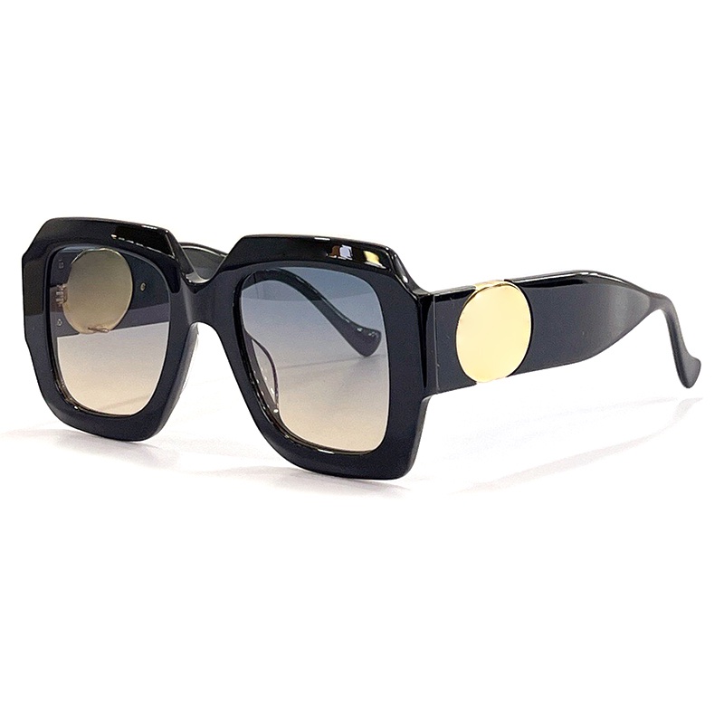 Classic Luxe Square Sunglass