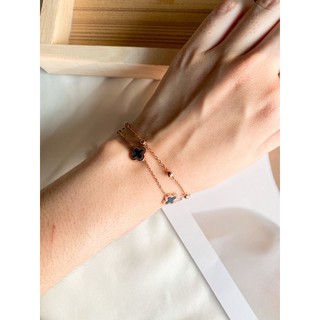 สร้อยข้อมือสัญลักษณ์ใบ clover