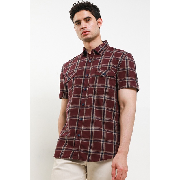 KEMEJA Cardinal เสื้อเชิ้ตทรงสลิมผู้ชาย C2190P09A