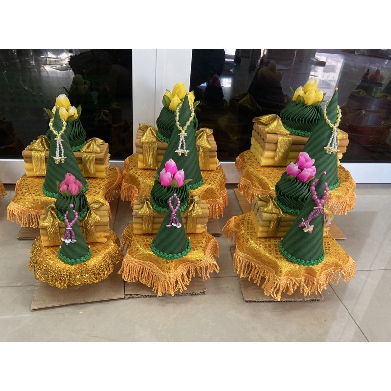 พานขมา ธูปเทียนแพ ดอกข่า แพขมา สินค้ามี 2 สี 7 ขนาด(ราคาต่อพาน)