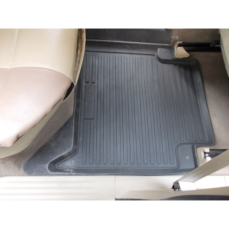 พรมรองพื้นรถยนต์ TOYOTA VIGO (รุ่น 4ประตู) ใช้ได้ทุกรุ่น รูปที่ 5