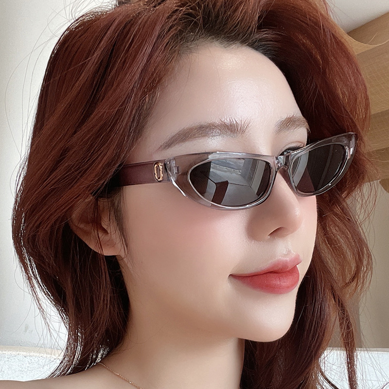 Vintage Cat Eye แว่นตากันแดดผู้หญิงเซ็กซี่ Retro ขนาดเล็ก Cat Eye แว่นตากันแดดยี่ห้อ Designer ใหม่แว่นตาสําหรับหญิง Shades แว่นตา