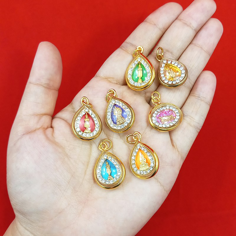 จี้พระประจำวันเกิดล้อมเพชร จี้ทอง ขนาด 1.8×2.2 ซม.เสริมโชคลาภ ใส่ในชีวิตประจำวัน ใส่กับสร้อยได้ทุกแบบ จี้ห้อยคอ แฟชั่น ราคา ถูกที่สุด ดีลบีเคเค แกลเลอรีภาพที่ 7