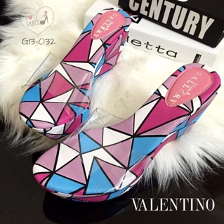 รองเท้า STYLE VALENTINO