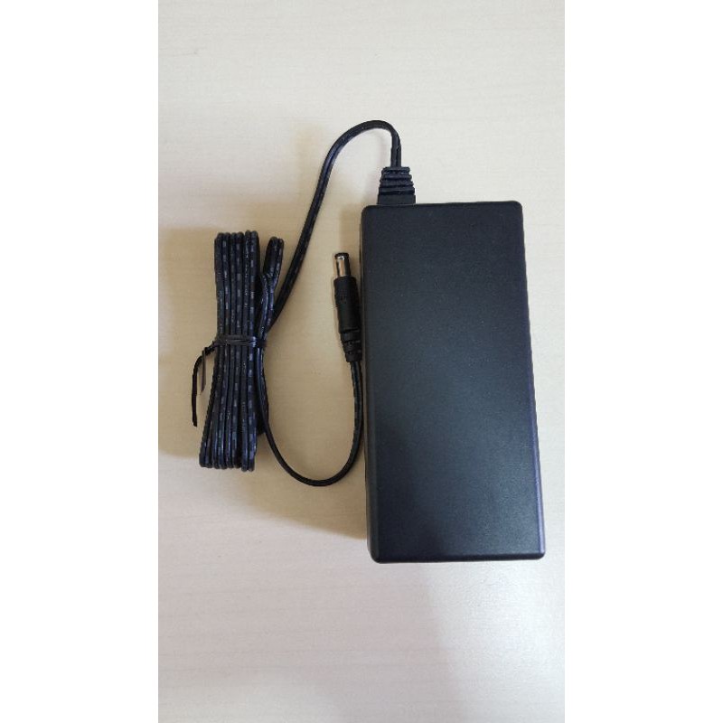 Adaptor 18v 2.2A ยี่ห้อ Superworld ของมือ1