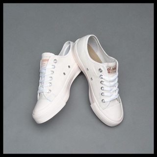 Johnson SNEAKERS รองเท้าผ้าใบ - BASIC LOWCUT (LC) รหัส MILKY 816