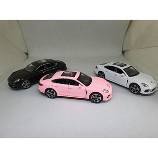 โมเดลรถเหล็ก Porsche CHE ZHI มีเสียงมีไฟ  ยางประมาณ 15cm สเกลประมาณ 1:32 มี 3 สีให้เลือก