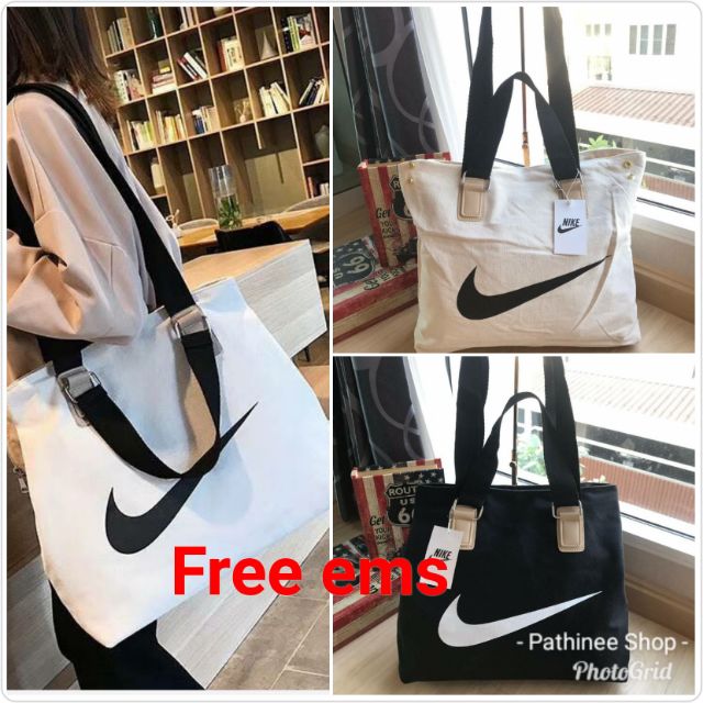 Nike Shopping Bag กระเป๋าถือหรือสะพายไหล่ วัสดุผ้าcanvasแท้ outlet