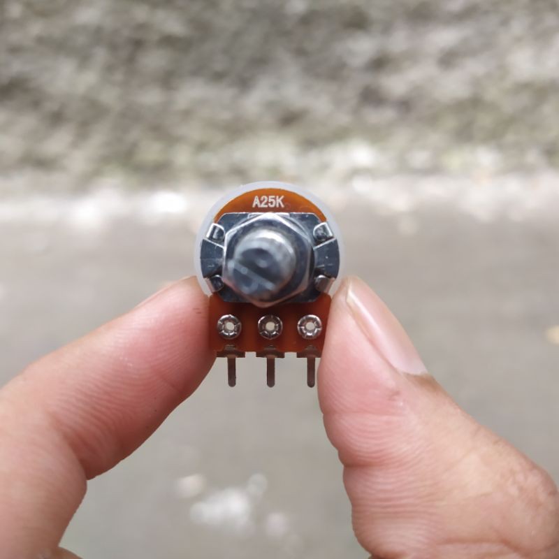 A25K Alpha Plus log potentiometer สําหรับการเปลี่ยนเอฟเฟกต์เครื่องขยายเสียงดัดแปลง DIY