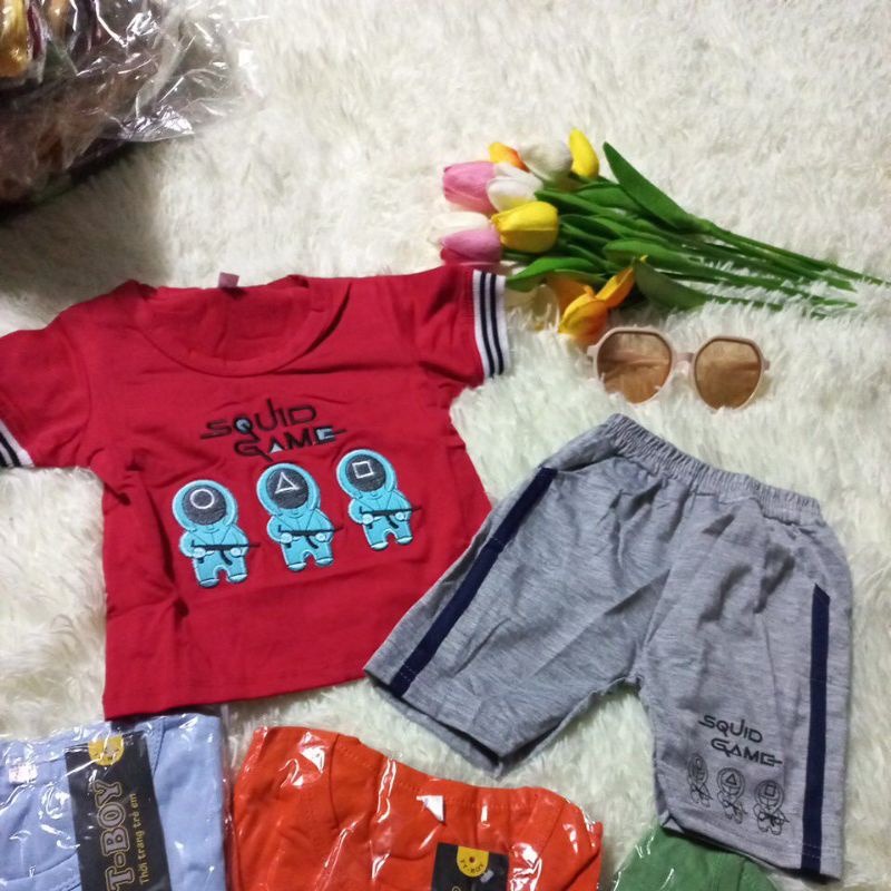 ชุดเด็กลาย squid game  ราคาถูกๆๆ