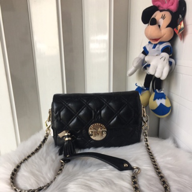 Metrocity crossbody caviar leather