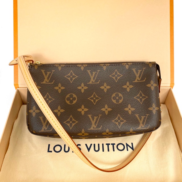 New LV Pochette Accessoires NM Monogram