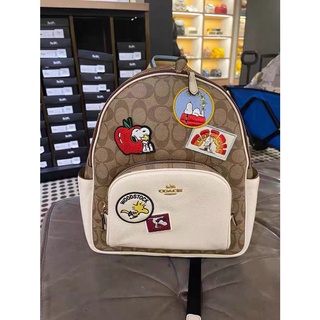 Coach C4115 Snoopy SNOOPY กระเป๋าเป้ผู้หญิง Coach X Peanuts Court Backpack