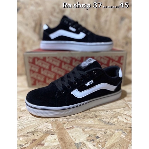 รองเท้าผ้าใบ แวนส์ ไซส์ 39-45 (+1ไซส์จากไซส์ปกติ) รองเท้าแฟชั่นผู้หญิงและผู้ชาย(Takov)