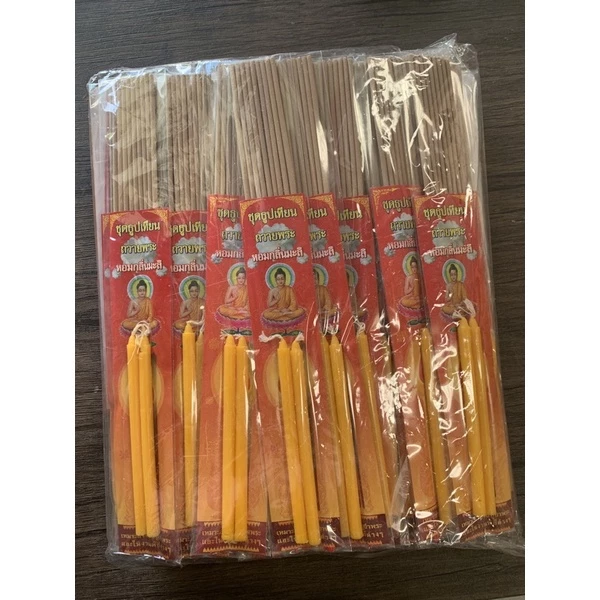 ชุดธูปเทียนแพคละ 50 ซอง ธูป 9 ดอกเทียน 2 เล่ม