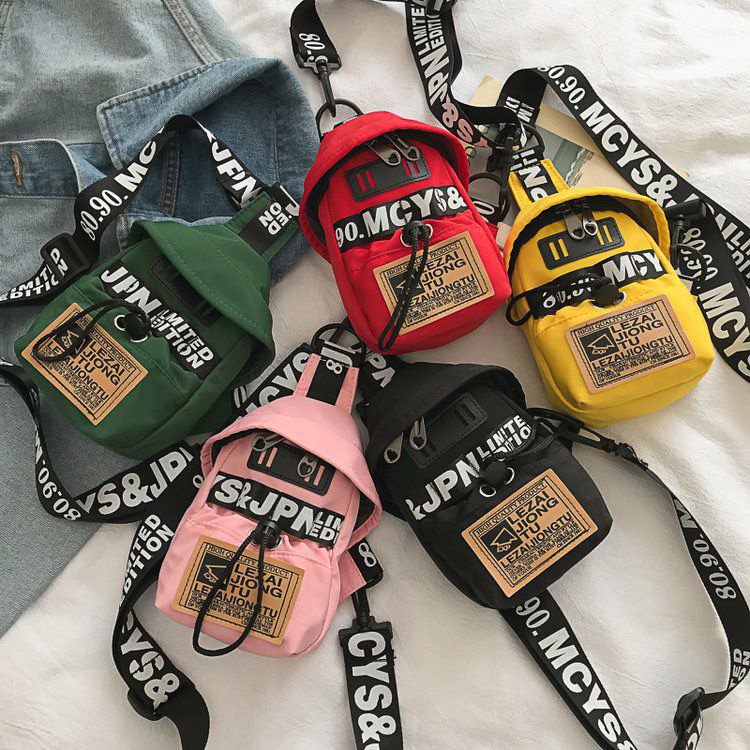 พร้อมส่ง 5สีให้เลือก ส่วนลด กระเป๋าคาดอกสไตล์เกาหลี