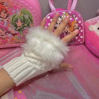 A9 💫พร้อมส่งจากไทย ถุงมือไหมพรมสีขาวแต่งขนเฟอร์ Harajuku / y2k ⚡️👾