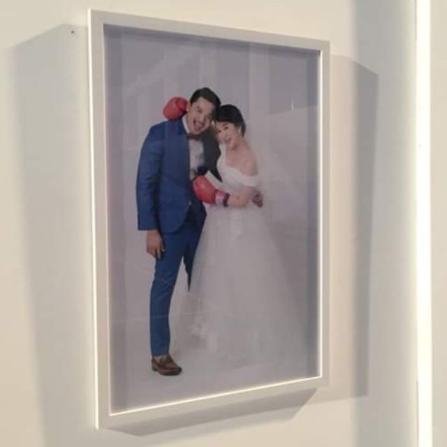 กรอบรูป ขนาด 16×20 นิ้ว (40x50cm) ขอบเรียบ 1 นิ้ว