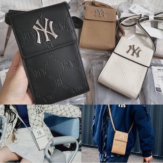 MLB​ Monogram embo phone​ pouch NY​ size​ 11x18x3cm​ สายยาว​ 120cm