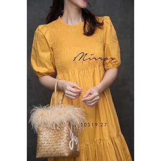 Limonni Smock MaxiDress•• เดรสสีสันน่ารักสวยสะดุดตา คอกลมสีพื้น แขนและช่วงอกแต่งสมอค รอบอกยืดได้เยอะ