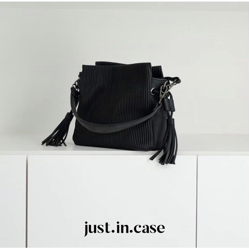 New กระเป๋า จาก just in case 👜
