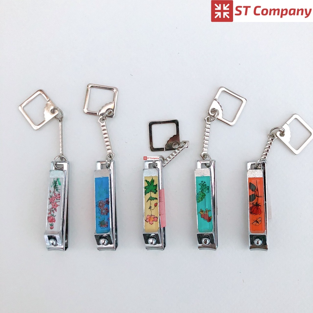 [ขนาดเล็ก] กรรไกรตัดเล็บ ยี่ห้อ Bell (1 ชิ้น) แบบเหลี่ยม กรรไกรตัดเล็บขนาดเล็ก nail clippers nail clipper ที่ตัดเล็บ