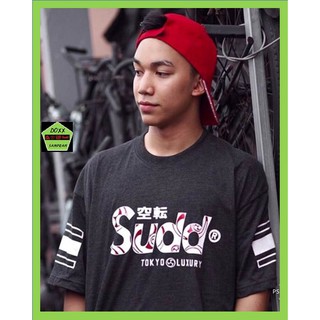 Sudd เสื้อคอกลมชาย ทรง over size  รุ่น Neo tokyo สี ทอปดำ