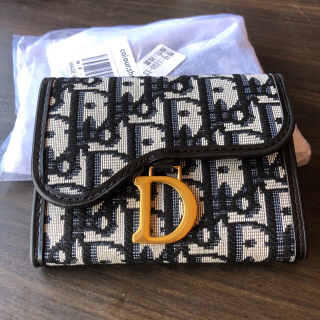 กระเป๋าตังดีออ ใบสั้น(D'Ior) | Shopee Thailand