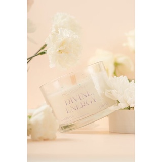 PIM RUM POEY - Sanctuary Magic Candle Divine Energy เทียนหอม