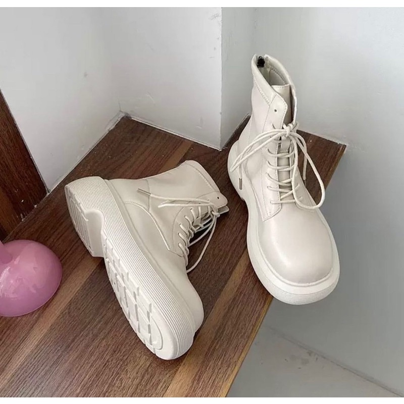 ꒰ พร้อมส่ง1-2วันถึง ꒱ รองเท้าบูทKRข้อสั้น เดินบนหิมะได้ เสริมส้น5cm สวยมาก