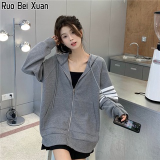 RUO BEI XUAN เสื้อสเวตเตอร์ผู้หญิงซิปสีเทาหลวมสไตล์เกาหลีกีฬาคาร์ดิแกนคลุมด้วยผ้า