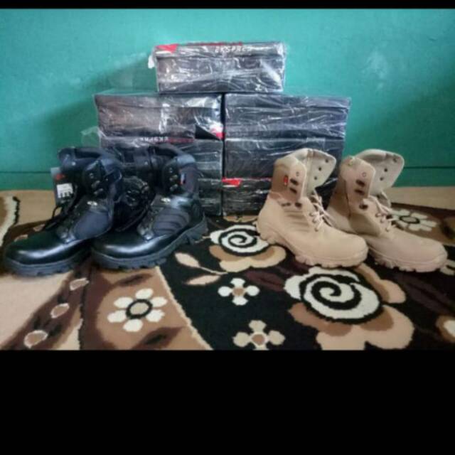 รองเท้า DELTA IRON**