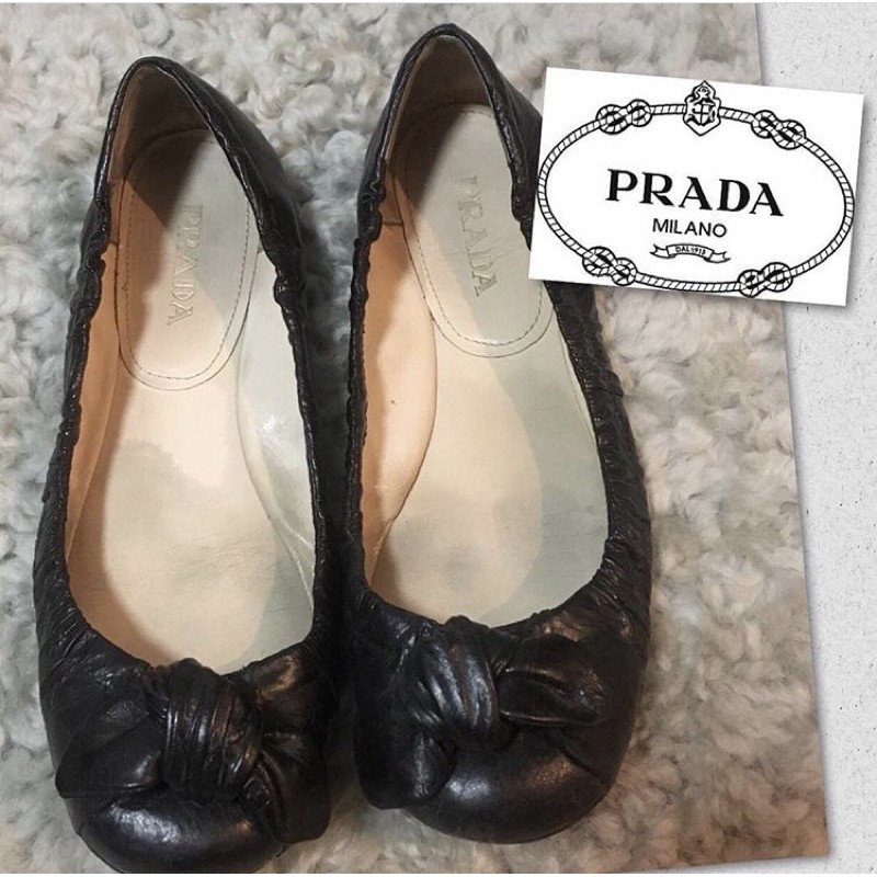 PRADA - รองเท้าทรงบัลเล่ #แบรนด์เนมมือสอง #รองเท้าแบรนด์เนม #prada