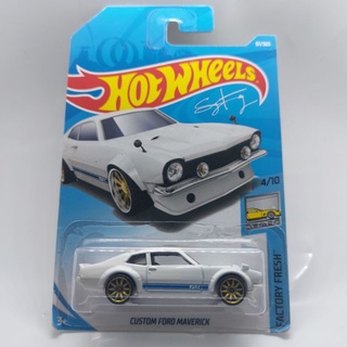 รถเหล็ก Hotwheels CUSTOM FORD MAVERICK สีขาว (ib011)