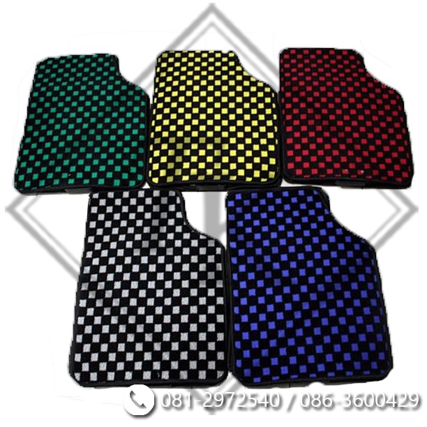 TKcar พรมปูพื้นลายหมากรุก 5ชิ้น free size