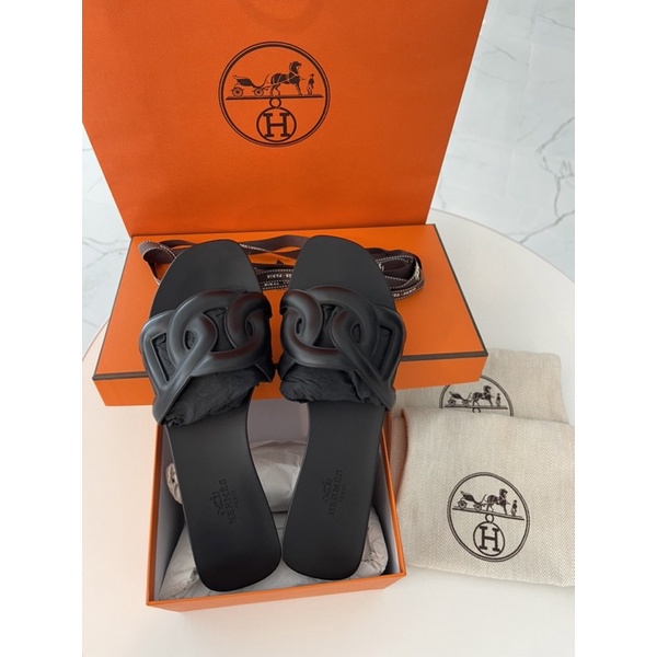 Hermes store jelly slippers