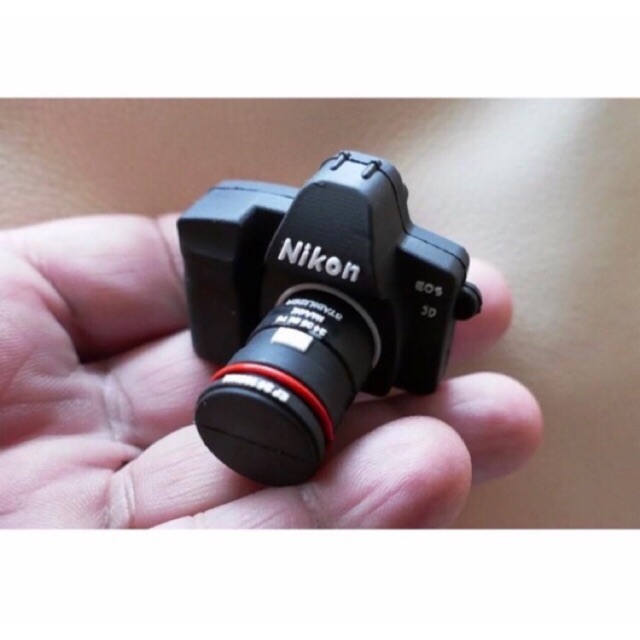 (พร้อมส่ง) แฟลชไดรฟ์ usb 2.0 รูปกล้องถ่ายรูปนิคอนพร้อมเลนส์ EF24 105MM  โมเดลกล้องถ่ายรูปนิคอนตกแต่ง (Nikon USB)