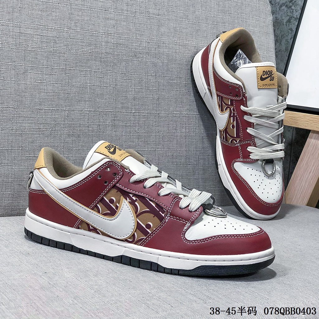 (จัดส่งที่รวดเร็ว) ยิงจริง Nike SB Dunk Low X Dior jacquard joint Mens ...