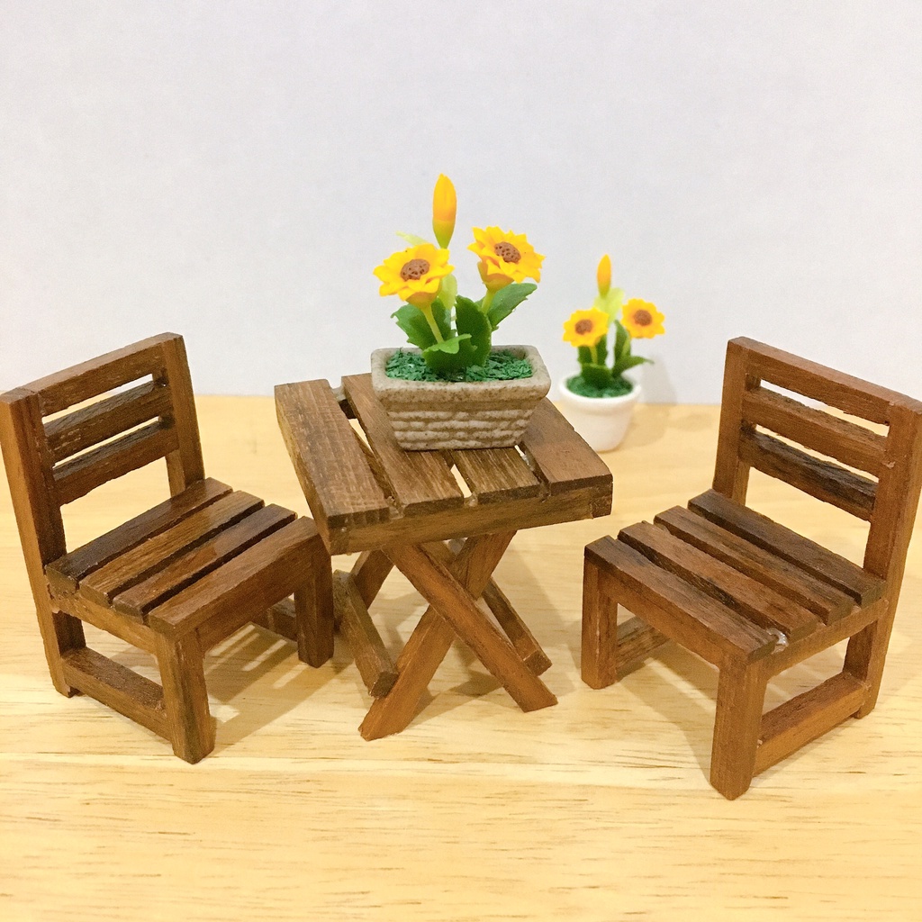 โมเดลชุดโต๊ะไม้สักจิ๋ว1ชุดมีโต๊ะ1ตัว,เก้าอี้2ตัว #ของจิ๋ว#ของเล่นจิ๋ว #ของเล่นสะสมจิ๋ว#ของตกแต่งบ้านตุ๊กตา#Dollhouse