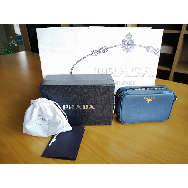 กระเป๋า prada Use PRADA Saffiano Mini Zip Crossbody Bag