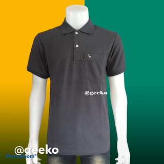 Geeko เสื้อตรากวาง เสื้อโปโล สีเทาดำ เบอร์50 เนื้อผ้านุ่ม สวมใส่สบาย เนื้อผ้า TC ไม่หดไม่ย้วย