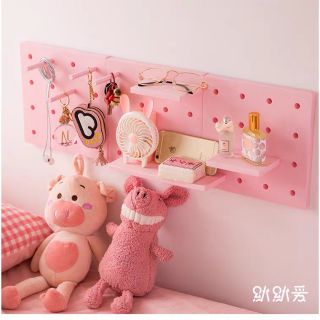 พร้อมส่ง.. Peg board ชั้นติดผนังแบบกาวไม่ต้องเจาะกำแพง​ปรับเปลี่ยนได้ตามความต้องการ