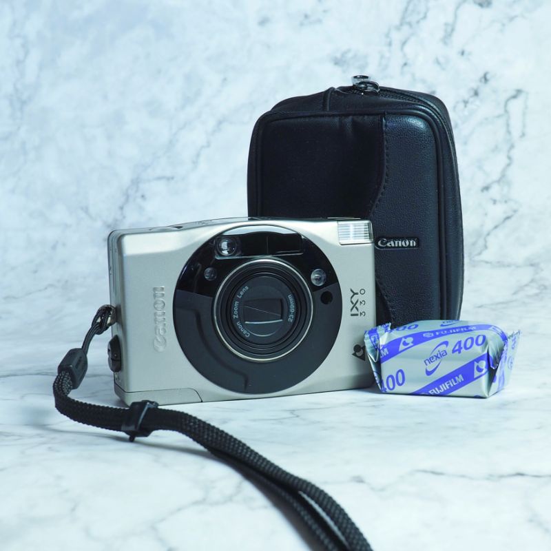 กล้องฟิล์ม APS Canon ixy 330 ทำงานเต็มระบบ แถมฟรี ฟิล์ม 1 ม้วน
