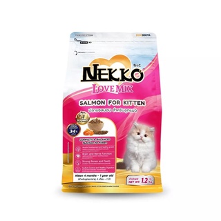 Nekko Love Mix สูตรปลาแซลมอน สำหรับลูกแมว 1.1 กก.