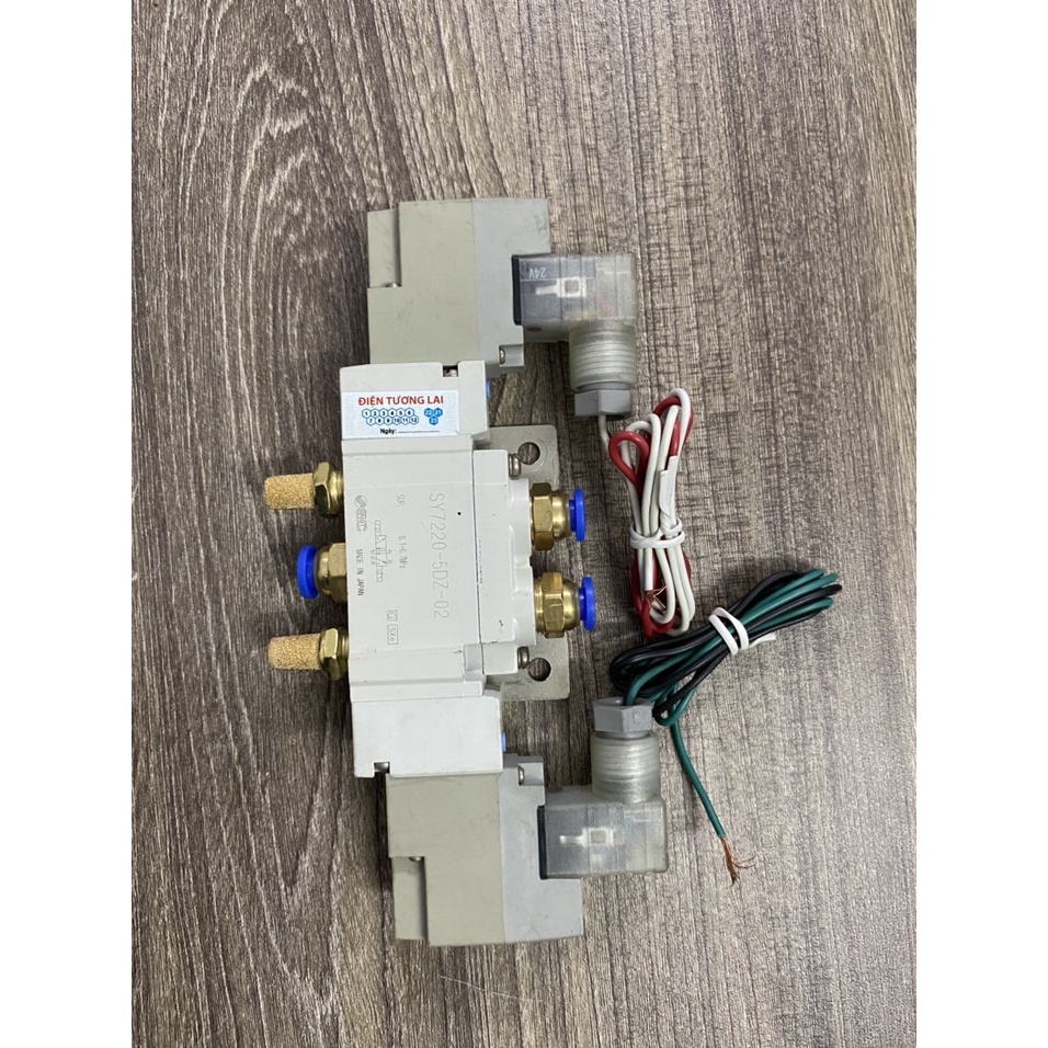 SMC SY7220-5DZ-02 วาล์ว 2 คอยล์ 24VDC + แถมขั้วต่อและตัวลดเสียง