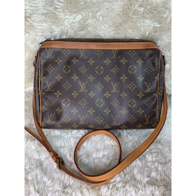 กระเป๋าหลุยส์วิคตอง LV มือสองสะพายข้าง ของแท้ 💯