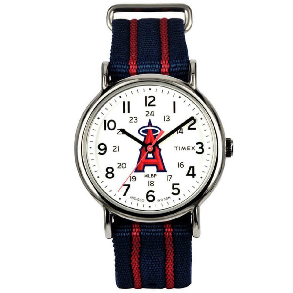 Timex TM-TW2T54700 Weekender MLB Tribute Collection นาฬิกาข้อมือผู้ชายและผู้หญิง ฿1,260 (ราคาเต็ม ฿3,600)